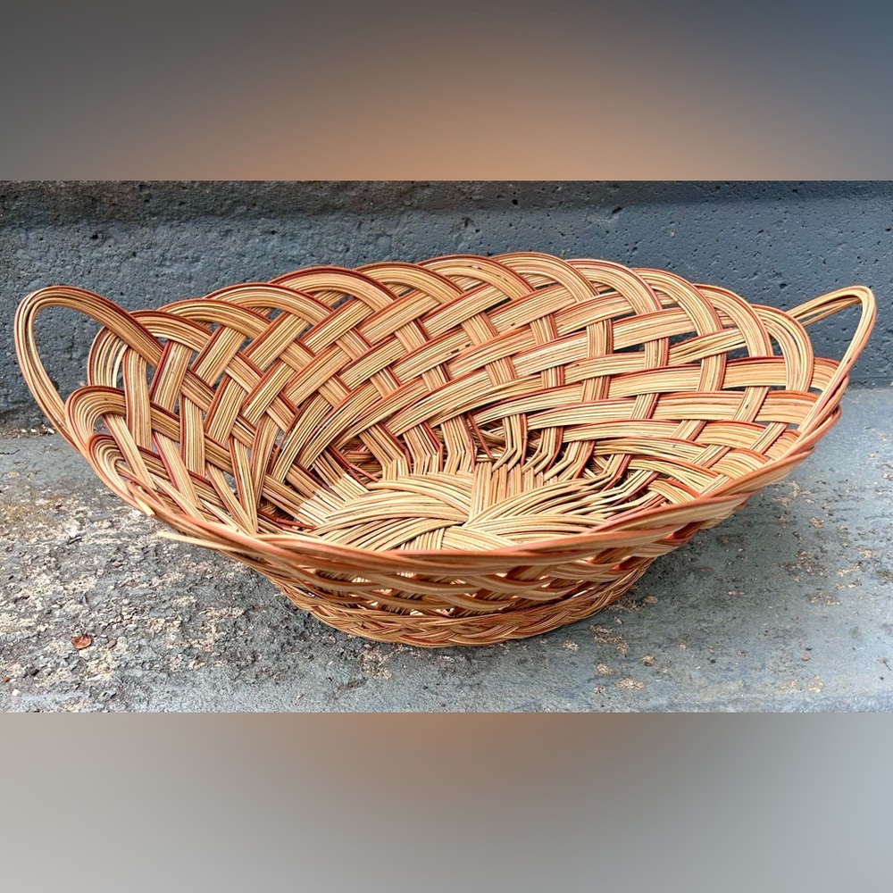 Vintage Woven Wicker Serving Basket Oval Two Tone 14.5" x 11" x 4"